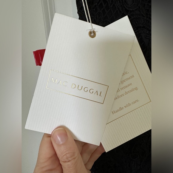 MAC Duggal 79082 Embroidered Sleeveless Plunge Neck Trumpet Gown Size 4 NWT - Picture 8 of 10